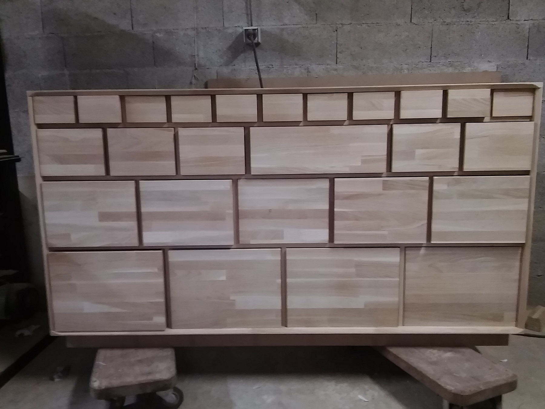 Meuble de rangement à tiroirs mercerie